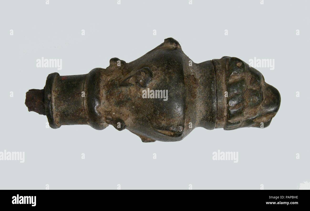 Maniglia a chiave. Cultura: Romano. Dimensioni: complessivo: 3 1/2 x 1 7/16 in. (8,9 x 3,6 cm). Data: 1st-7secolo. Museo: Metropolitan Museum of Art di New York, Stati Uniti d'America. Foto Stock