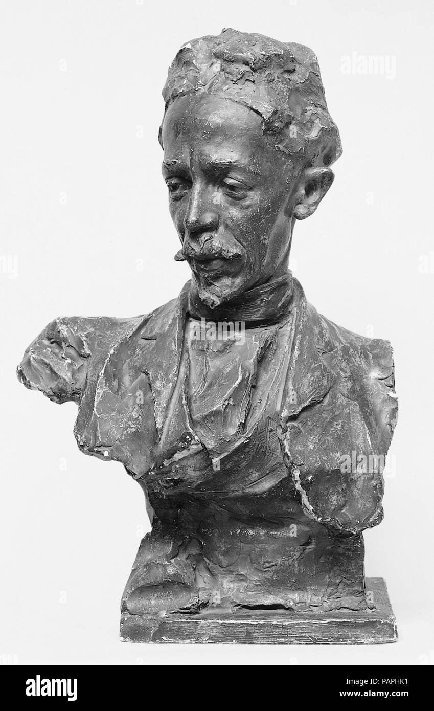 O. Henry Tanner. Artista: Charles Grafly (American, Philadelphia, Pennsylvania 1862-1929 Philadelphia, Pennsylvania). Dimensioni: 28 x 12 x 9 3/4 in. (71,1 x 30,5 x 24,8 cm). Data: 1896. E Grafly Tanner (1859-1937) erano amici dai loro studente anni, prima di Filadelfia in Pennsylvania Accademia delle Belle Arti e poi a Parigi alla Académie Julian. Grafly, che divenne Philadelphia il più influente accademicamente addestrato scultore, modellato questo busto durante il suo secondo viaggio a Parigi nel 1896. Il gesso dipinto, il primo della sua serie di ritratti di altri artisti, caratteristiche hallmar Foto Stock