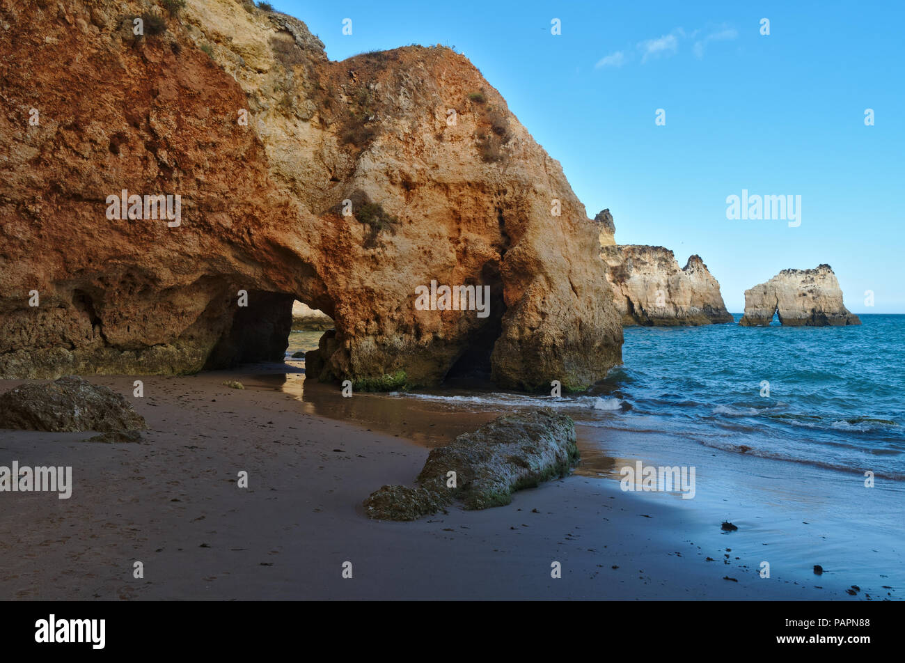 Tre Fratelli Beach - Praia dos Tres Irmaos. Algarve Portogallo Foto Stock