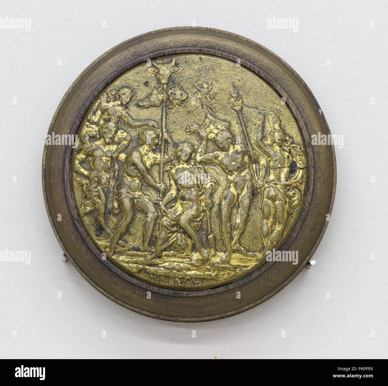 La placca di spada Pomo. Cultura: Nord Italiano. Dimensioni: diam. 2 1/2 in. (6,4 cm); Wt. 1.5 oz. (42,5 g). Data: ca. 1510. Museo: Metropolitan Museum of Art di New York, Stati Uniti d'America. Foto Stock
