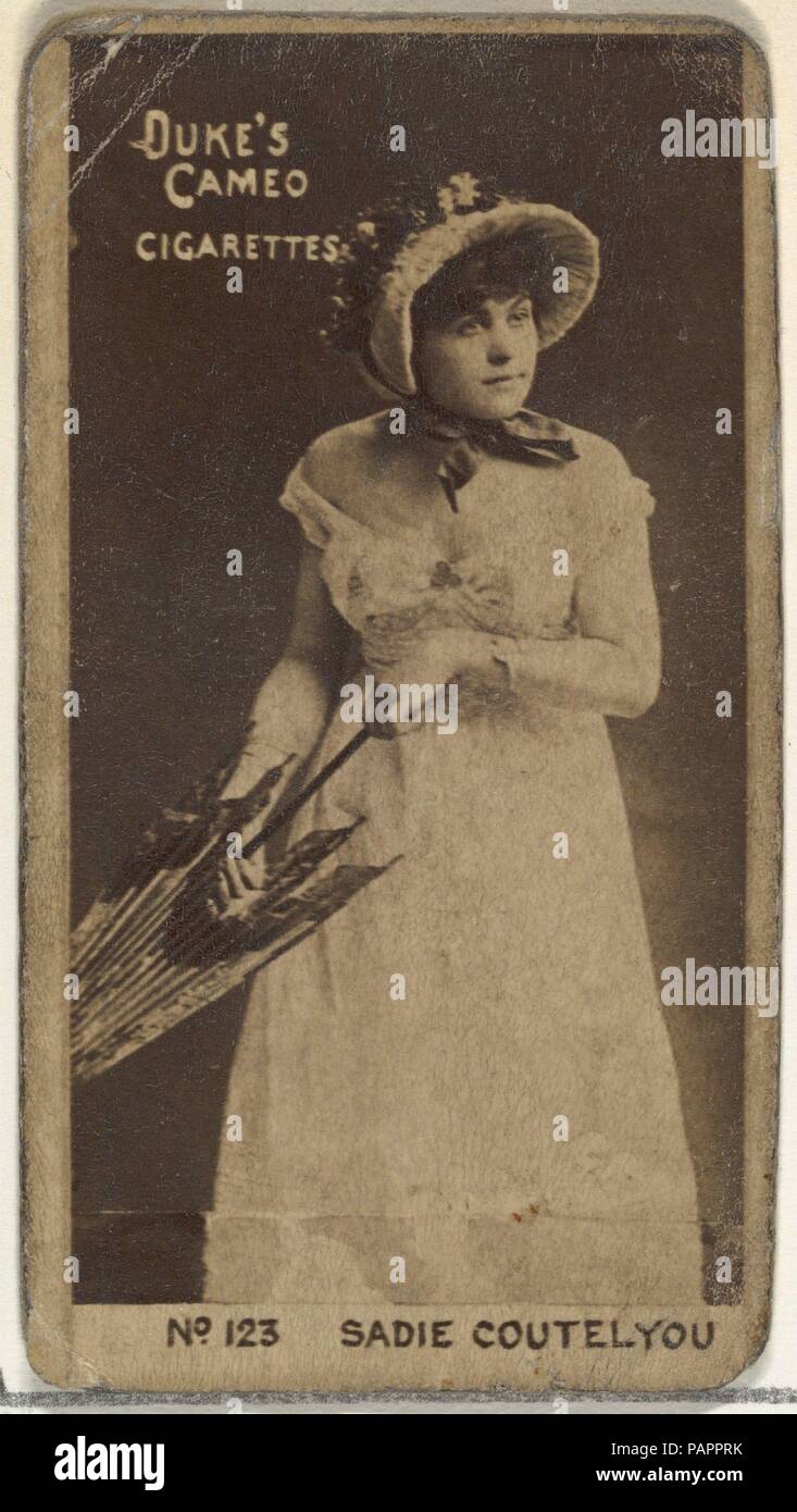 Numero di carta di credito 123, Sadie Cortelyou, da attori e attrici serie (N145-4) rilasciato dal duca figli & Co. per promuovere il Cameo di sigarette. Dimensioni: foglio: 2 11/16 × 1 3/8 in. (6,8 × 3,5 cm). Editore: Rilasciato da W. Duca, figli & Co. (New York e Durham, N.C.). Data: 1880. Scambio di carte dal set "Attori e attrici' (N145-4), pubblicato nel 1880 da W. Duca figli & Co. per promuovere il Cameo di sigarette. Ci sono otto sottoinsiemi di N145 series. Vari sottoinsiemi sport diversi disegni carta e anche promuovere diverse marche di tabacco rappresentato da W. Duca figli & Company. Questa scheda è del 18-23 ottobre 2004 - quarta Foto Stock
