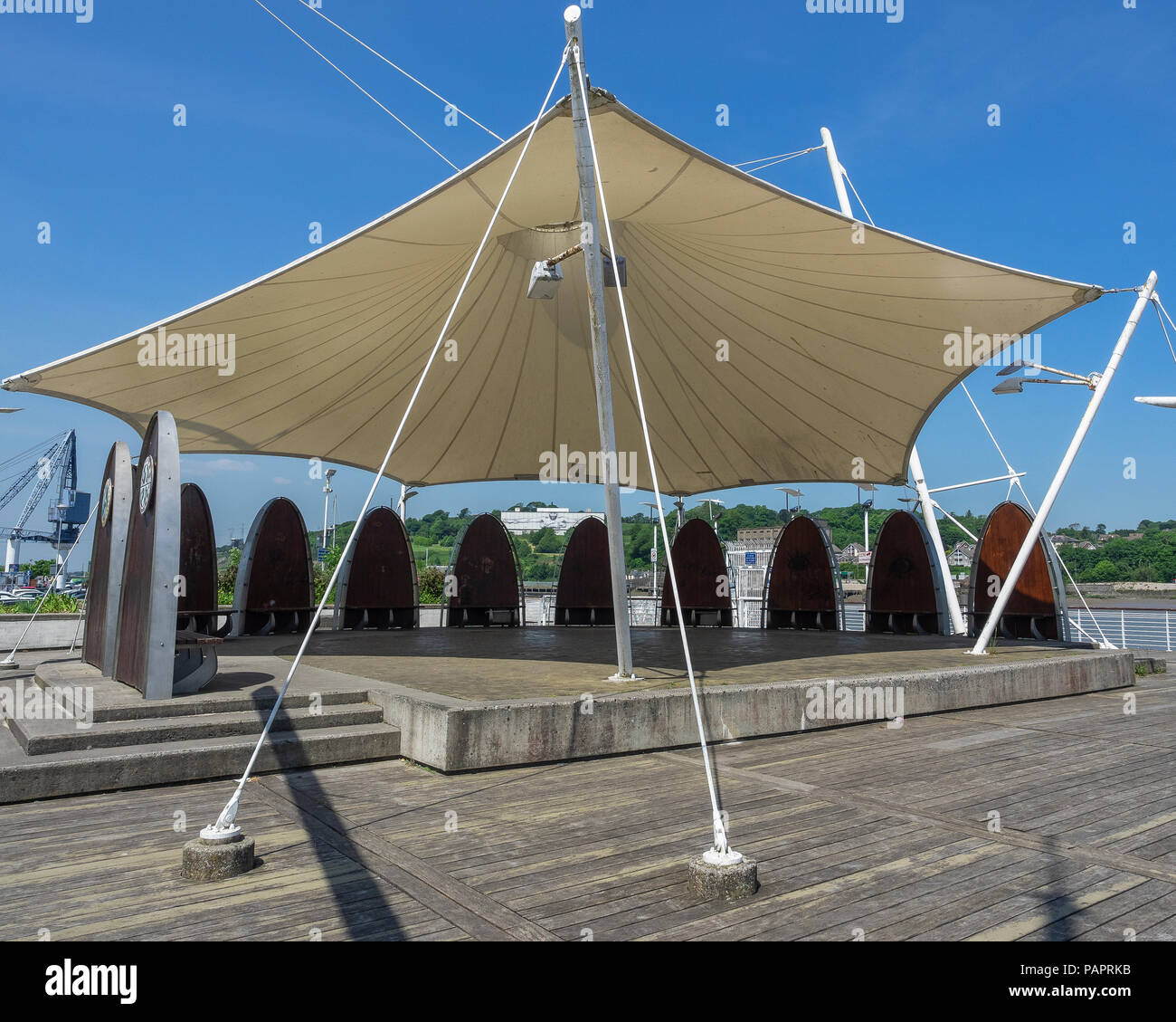 Bandstand a William Vincent Wallace Plaza, Waterford, nella contea di Waterford, Repubblica di Irlanda Foto Stock