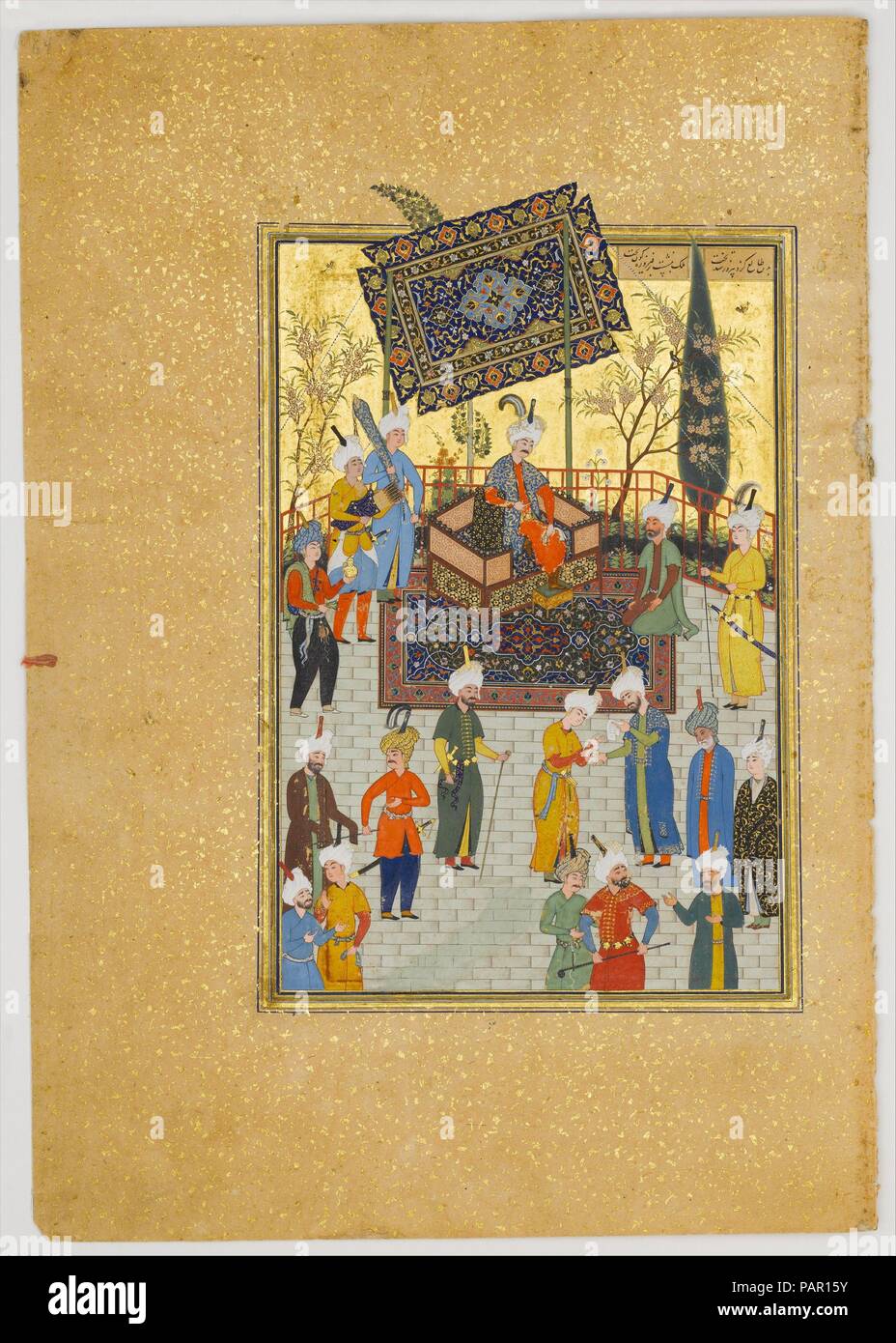 "Khusrau seduto sul trono", Folio 64 da una Khamsa (quintetto) di Nizami. Artista: dipinto di Shaikh Zada. Autore: Nizami (Abu Ilyas Muhammad Nizam al-Din di Ganja) (probabilmente 1141-1217). Calligrapher: Sultan Muhammad Nur (ca. 1472-ca. 1536); Mahmud Muzahhib. Dimensioni: pagina: H. 12 5/8 in. (32,1 cm) W. 8 3/4 in. (22,2 cm) tappeto: H. 19 1/4 in. (48,9 cm) W. 14 1/4 in. (36,2 cm). Data: A.H. 931/D.C. 1524-25. Seduto sul trono sotto un baldacchino colorati, il re Khusrau Parviz detiene il tribunale. Verso la metà della composizione, una coppia di figure consente di catturare la nostra attenzione. Un uomo barbuto detiene un Foto Stock