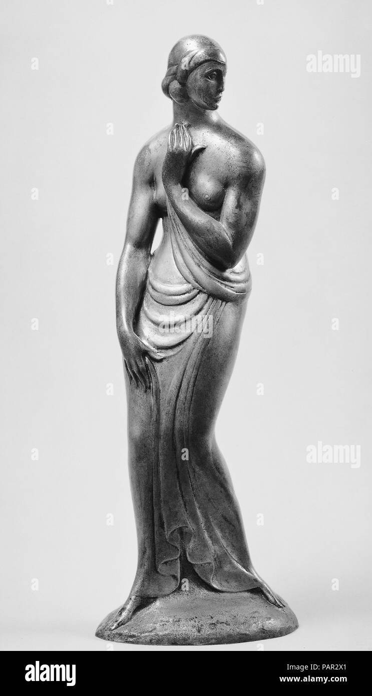 Donna in piedi. Artista: Gaston Lachaise (americano nato (Francia) 1882-1935). Dimensioni: 13 3/4 x 3 1/4 x 5 in. (34,9 x 8,3 x 12,7 cm). Data: ca. 1915-17; espressi da 1923. Museo: Metropolitan Museum of Art di New York, Stati Uniti d'America. Foto Stock