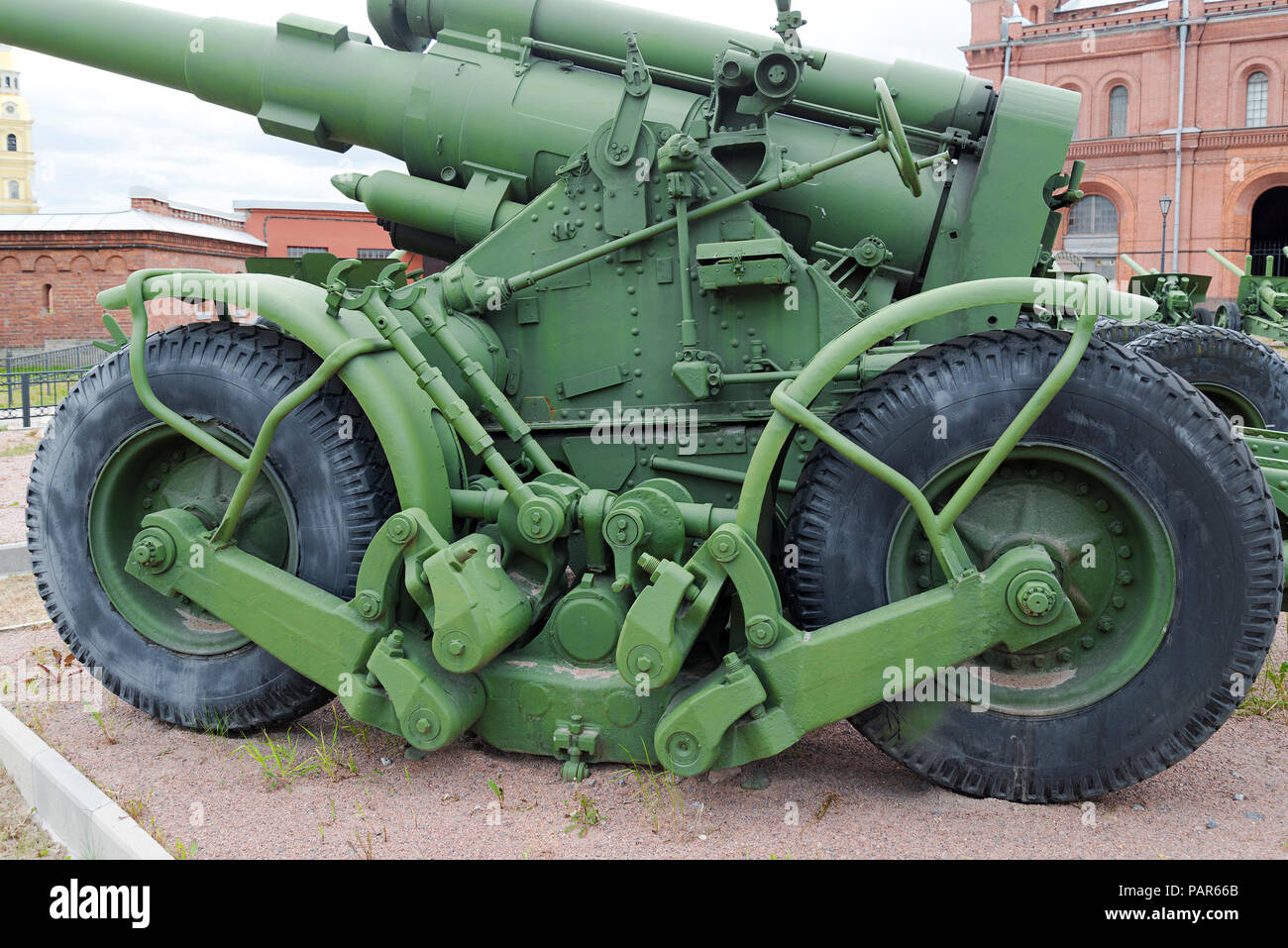 Esposizione di artiglieria all'aria aperta. Museo della storia militare. Artiglieria sovietica. Foto Stock
