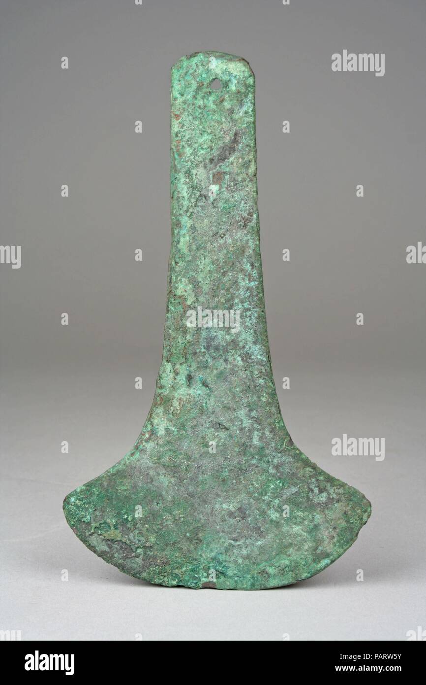 Coltello. Cultura: Moche. Dimensioni: H x W: 7 1/8 x 4 1/8 in. (18,1 x 10,5 cm). Data: 1st-mid-8secolo. Museo: Metropolitan Museum of Art di New York, Stati Uniti d'America. Foto Stock