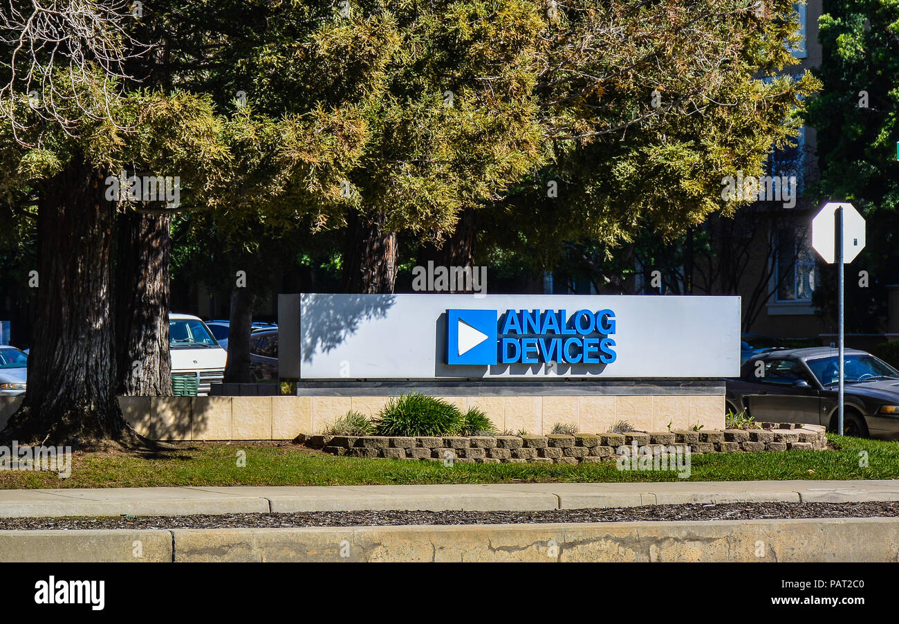 San Jose, CA, Stati Uniti d'America: Analog Devices - leader mondiale nella progettazione e fabbricazione di analogico a segnale misto, DSP e circuiti integrati. Foto Stock