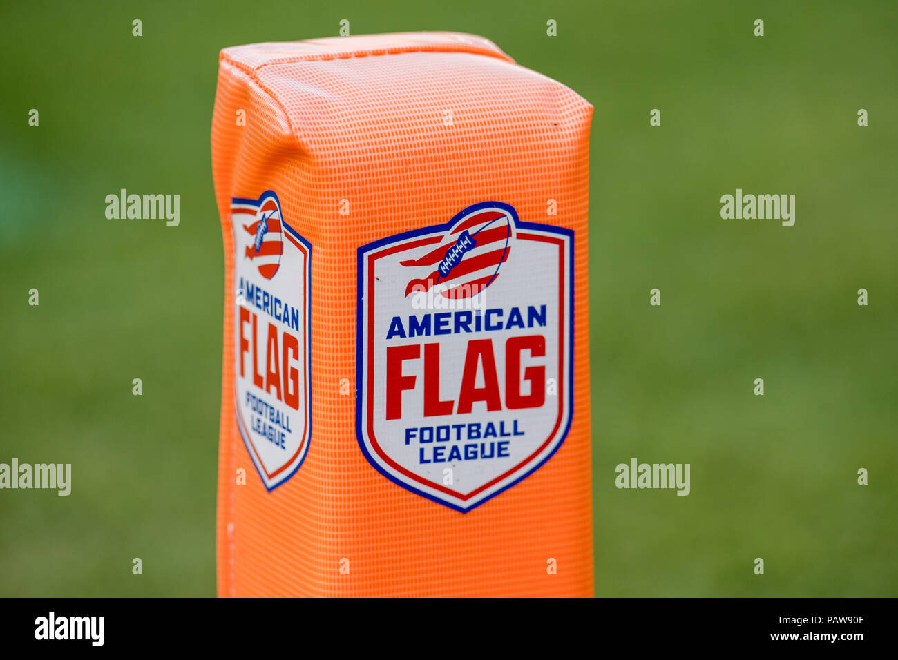 Houston, TX, Stati Uniti d'America. 19 Luglio, 2018. Il logo AFFL può essere visto in una zona di estremità del pilone prima della bandiera americana Football League Ultimate finale tra addio e la lotta contro il cancro di BBVA Compass Stadium di Houston, TX. La lotta contro il cancro ha vinto il gioco 26 a 6.Trask Smith/CSM/Alamy Live News Foto Stock