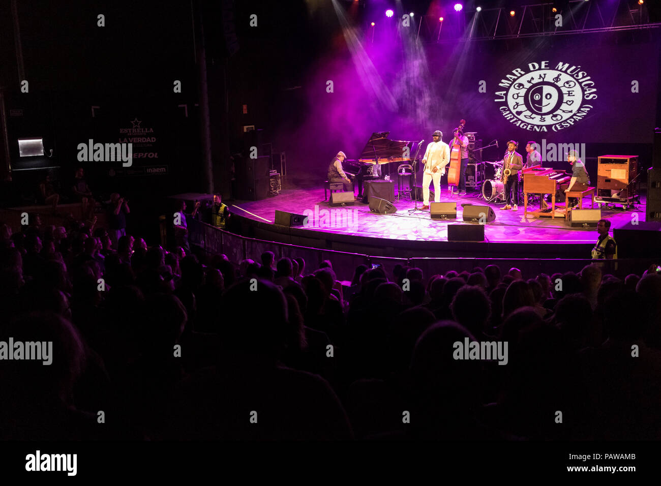 Cartagena, Spagna. Il 24 luglio, 2018. American Jazz cantante, Gregory Porter, durante la sua performance a La Mar de Musicas Festival. © ABEL F. ROS/Alamy Live News Foto Stock