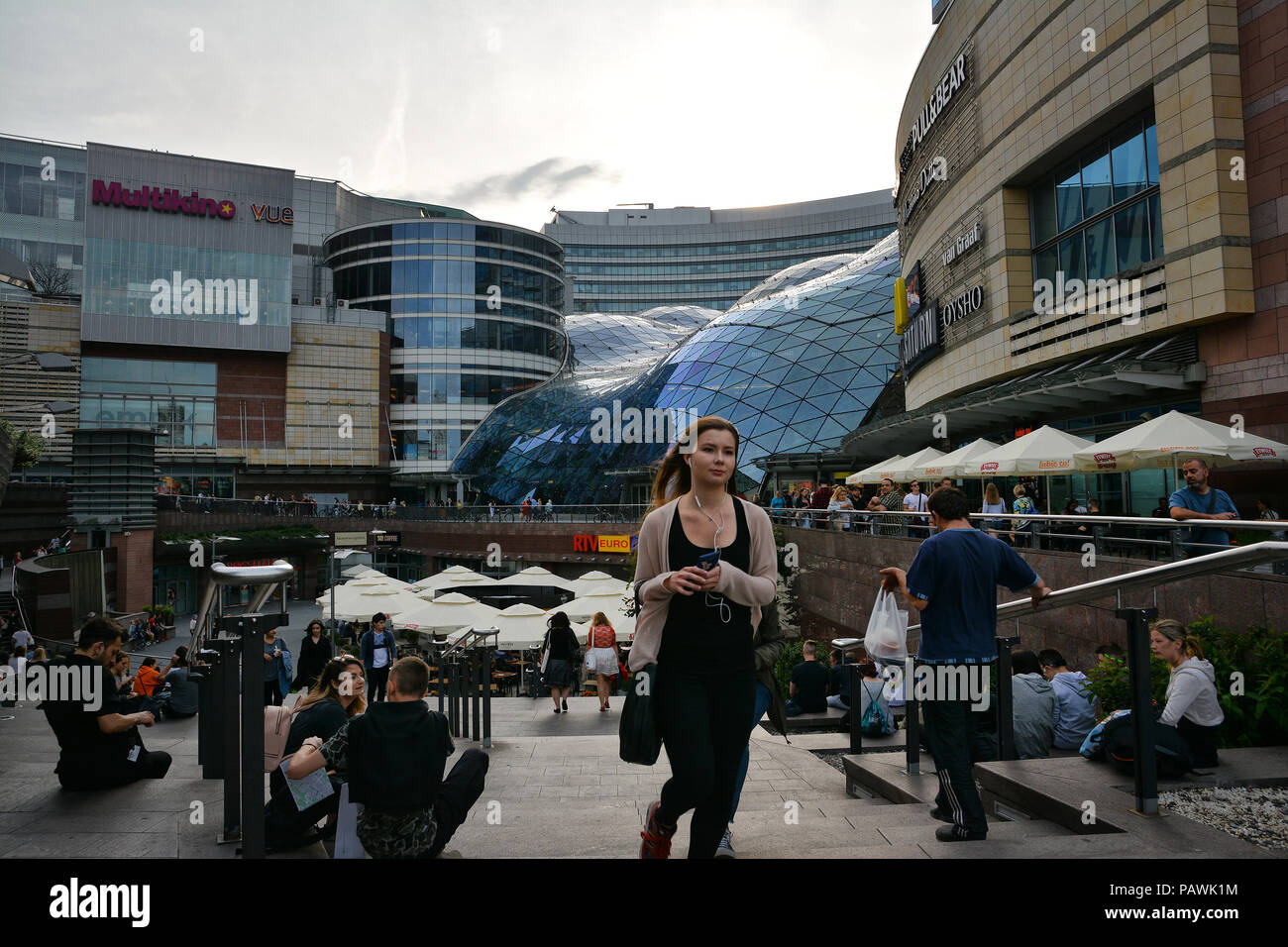 Varsavia, Polonia - 27 giugno 2018. Zlote Tarasy Shopping Centre e il centro commerciale top attrazione di turisti a Varsavia, Polonia Foto Stock