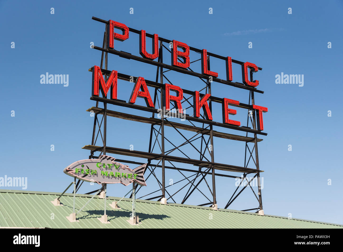 Il Pike Place Market, Mercato Pubblico segno a Seattle, Washington, Stati Uniti d'America Foto Stock