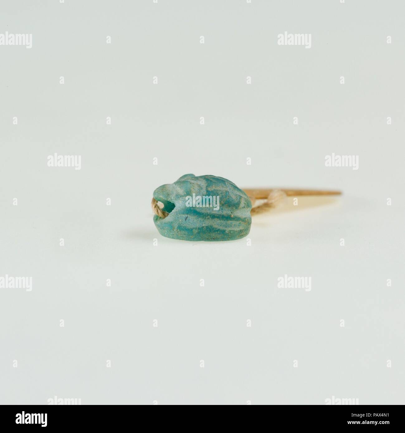 Guarnizione di tenuta sotto forma di un riccio. Dimensioni: L. 0,6 cm (1/4 in). Dynasty: Dynasty 12-18. Data: ca. 1981-1550 A.C. Museo: Metropolitan Museum of Art di New York, Stati Uniti d'America. Foto Stock