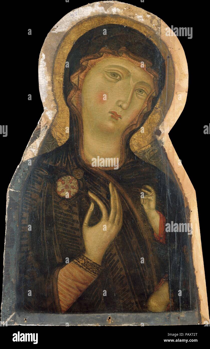 La Madonna e il bambino. Artista: Maestro della Maddalena (italiano, Firenze, attivo 1265-95). Dimensioni: irregolare, 29 1/2 x 18 1/4 in. (74,9 x 46,4 cm). Data: ca. 1280. Dipinto nel 1280s, questa testa è un frammento di un grande dipinto della Madonna e Bambino (la cui mano benedicente e ginocchio può essere visto). L'artista era uno stretto seguace di Cimabue, il principale pittore a Firenze prima di Giotto. Non è raro per le accise della testa della Madonna da una venerata immagine e racchiudere in un'altra opera d'arte come un fuoco di devozione. Museo: Metropolitan Museum of Art di New York, Stati Uniti d'America. Foto Stock