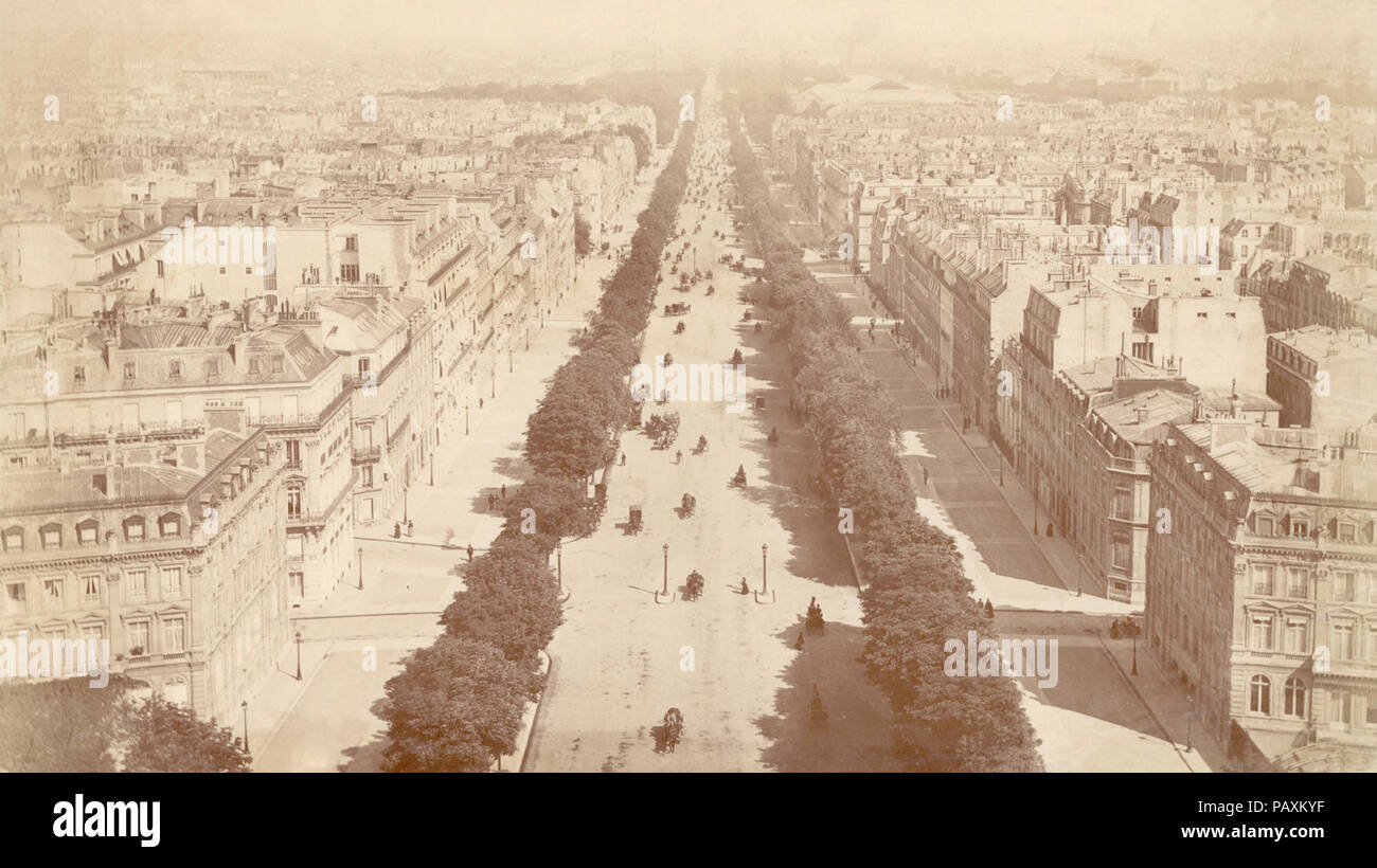 Una vista lungo gli Champs Elysees, dall'alto del Arc de Triomphe, nel 1860 circa. Foto Stock