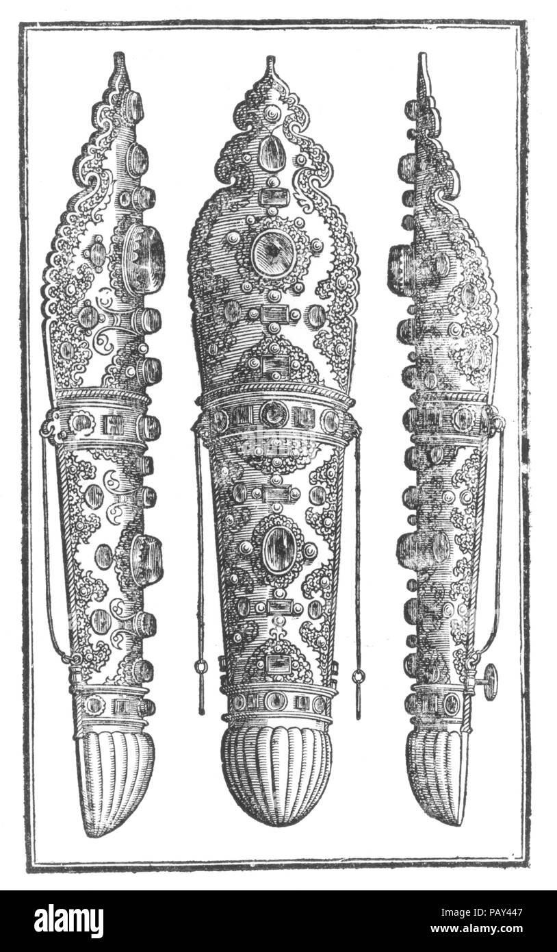 Fotografia di un poliziotto con un scudo antisommossa intitolato investite dal tetto. Dalla Legge e ordine di protezione di polizia (Hiattt & Co., 1912), pg. 27 Foto Stock