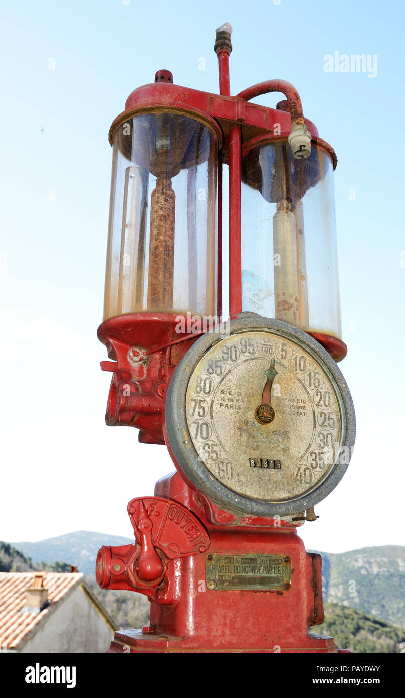 Close-up di antiche della pompa benzina Foto Stock