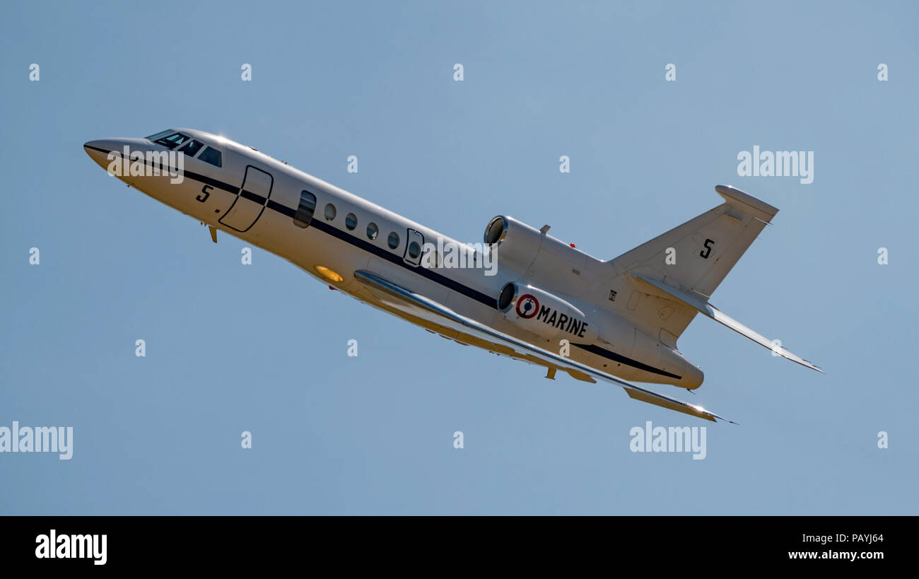 Marina francese Dassault Falcon 50M visualizzazione presso gli RNAS Yeovilton International Air giorno, nel Regno Unito il 7 luglio 2018. Foto Stock