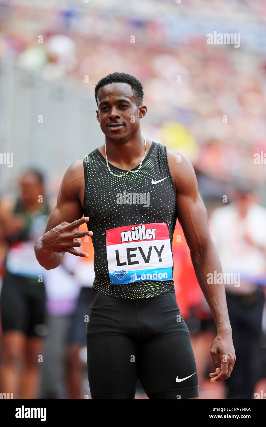 Ronald LEVY (Giamaica) celebrando la vittoria negli uomini 110m Hurdles Finale al 2018, IAAF Diamond League, Anniversario Giochi, Queen Elizabeth Olympic Park, Stratford, Londra, Regno Unito. Foto Stock