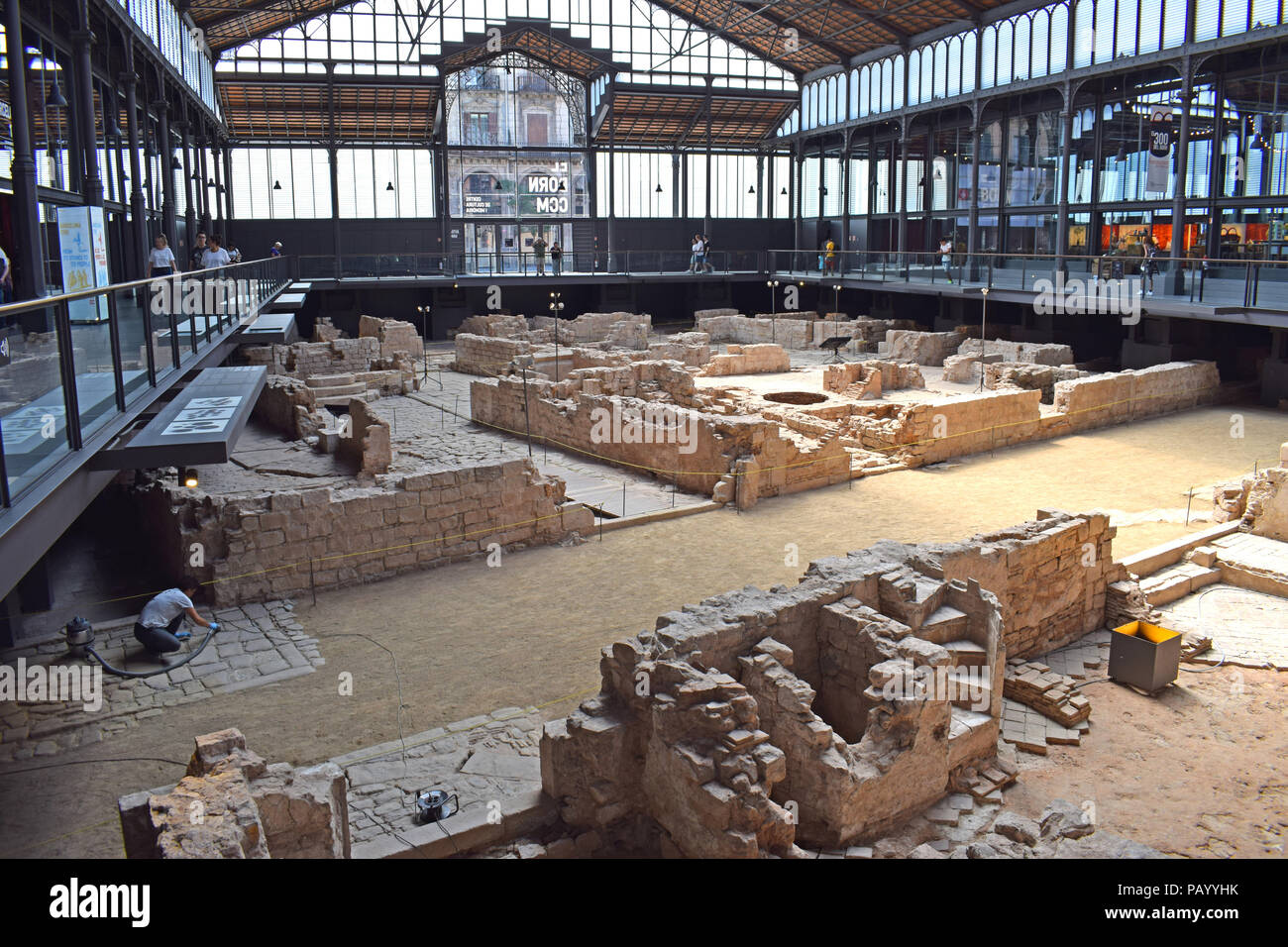 Reperti archeologici di epoca medievale a El Borne a Barcellona Foto Stock