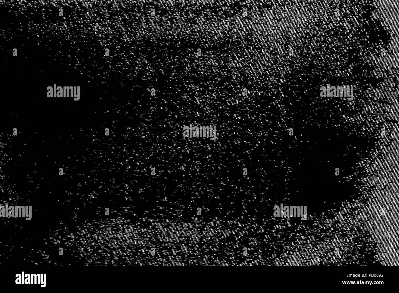 Sporco grunge closeup dettagliata dello sbozzato grungy denim. Vintage grigio scuro jeans, buona per lo sfondo Foto Stock