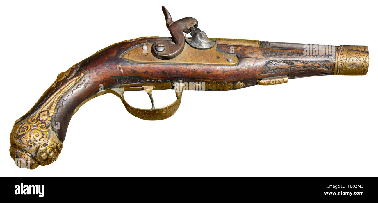 Vecchio vintage pistola firelock isolati su sfondo bianco Foto Stock