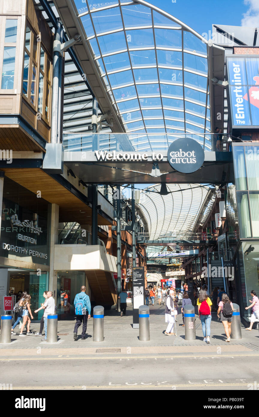 Entrata centro commerciale Cabot Circus o Mall Bristol REGNO UNITO Foto Stock