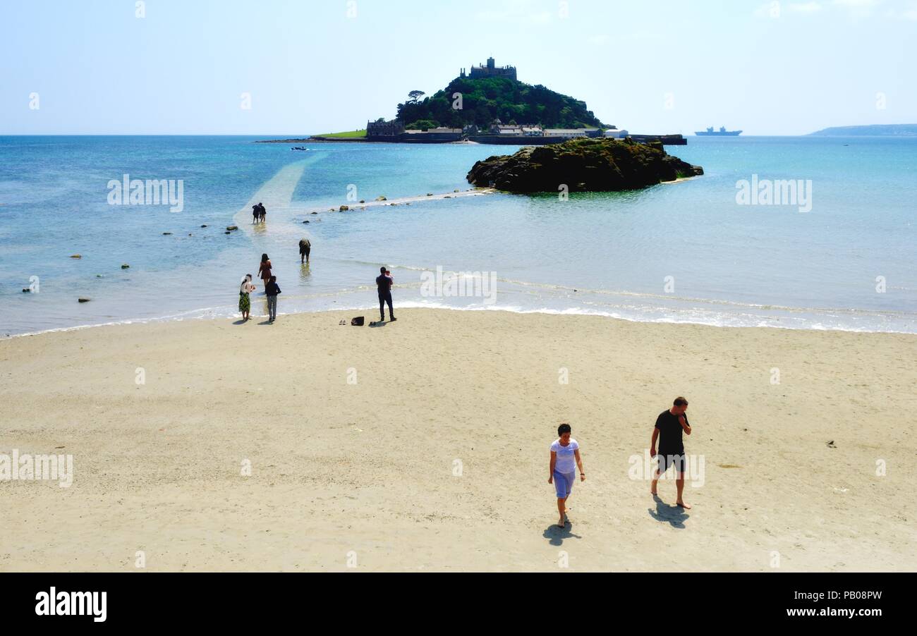 St Michael's Mount Causeway,St Michael's Mount,Karrek Loos yn Koos,Marazion,Cornwall,l'Inghilterra,uk Foto Stock