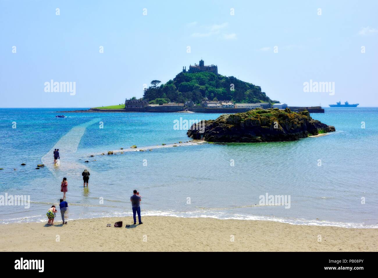 St Michael's Mount Causeway,St Michael's Mount,Karrek Loos yn Koos,Marazion,Cornwall,l'Inghilterra,uk Foto Stock