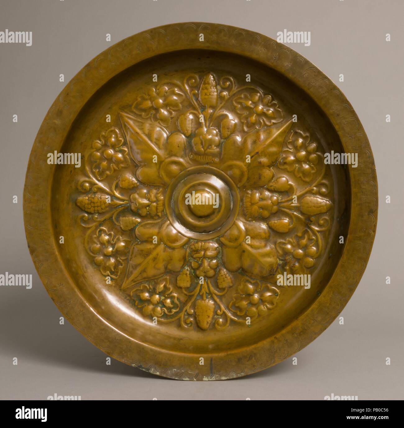 Piastra. Cultura: tedesco. Dimensioni: complessivo: 18 x 2 3/8 in. (45,7 x 6 cm). Data: tardo XV secolo. Museo: Metropolitan Museum of Art di New York, Stati Uniti d'America. Foto Stock