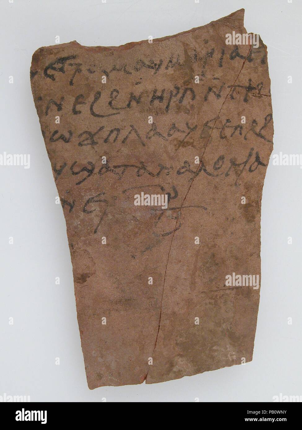 Ostrakon. Cultura: copto. Dimensioni: 2 15/16 x 4 1/2 in. (7,5 x 11,5 cm). Data: 7. secolo. Museo: Metropolitan Museum of Art di New York, Stati Uniti d'America. Foto Stock