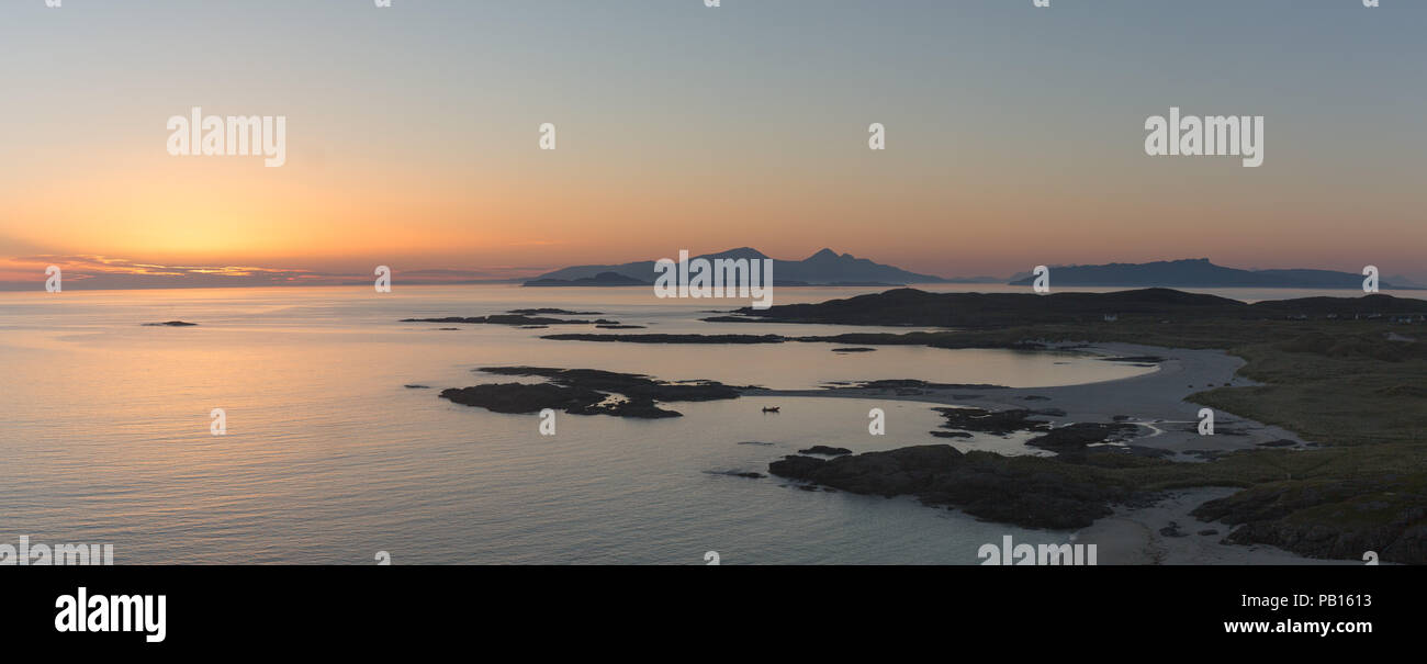 Piccole isole - Sana a Ardnamurchan tramonto Foto Stock