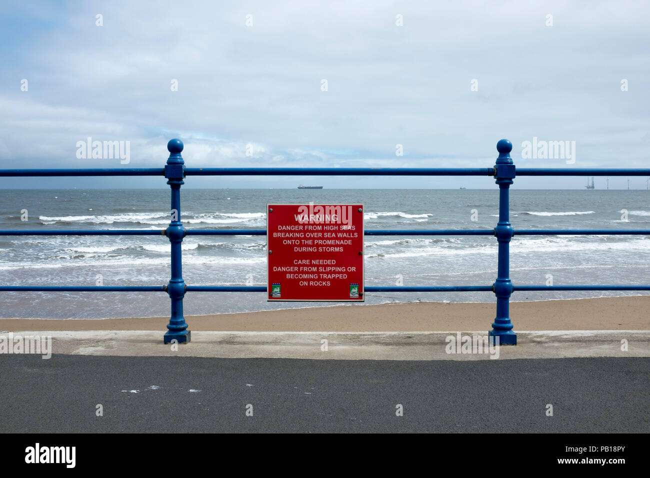 Digital Signage sul lungomare in inglese, Costa Nord Est, Regno Unito Foto Stock