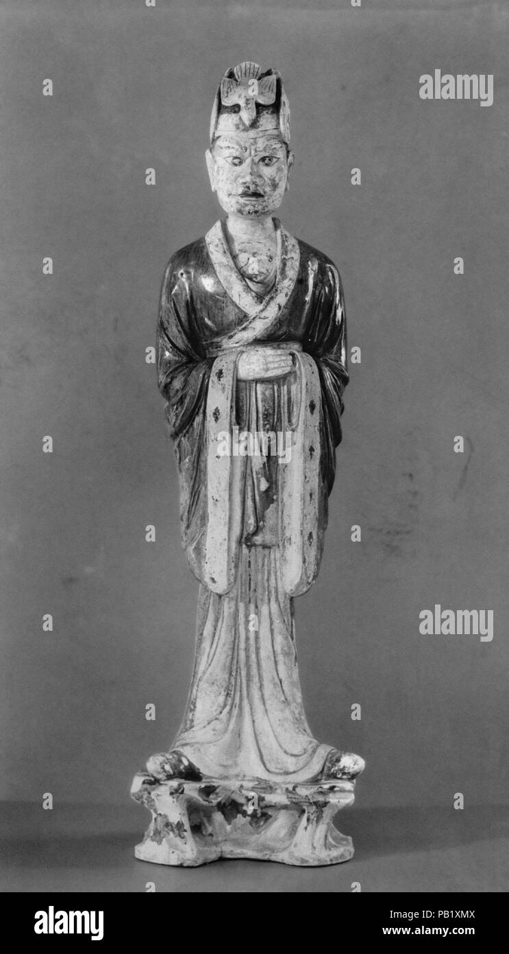 La figura. Cultura: la Cina. Dimensioni: H. 36 1/2 in. (92,7 cm). Museo: Metropolitan Museum of Art di New York, Stati Uniti d'America. Foto Stock