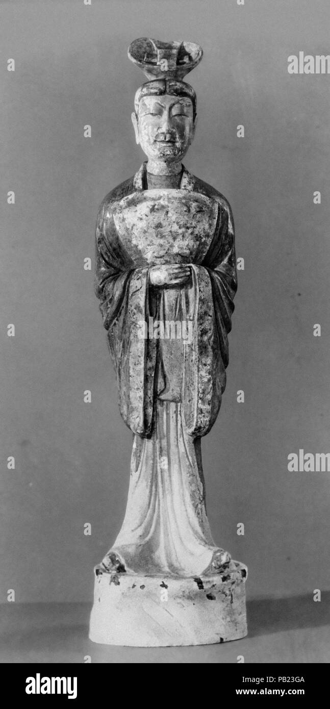 La figura. Cultura: la Cina. Dimensioni: H. 36 1/2 in. (92,7 cm). Museo: Metropolitan Museum of Art di New York, Stati Uniti d'America. Foto Stock