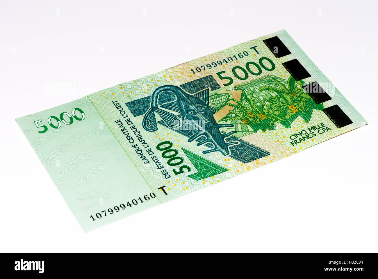 5000 Franco CFA bank nota. Franco CFA è utilizzato in 14 paesi africani. Foto Stock