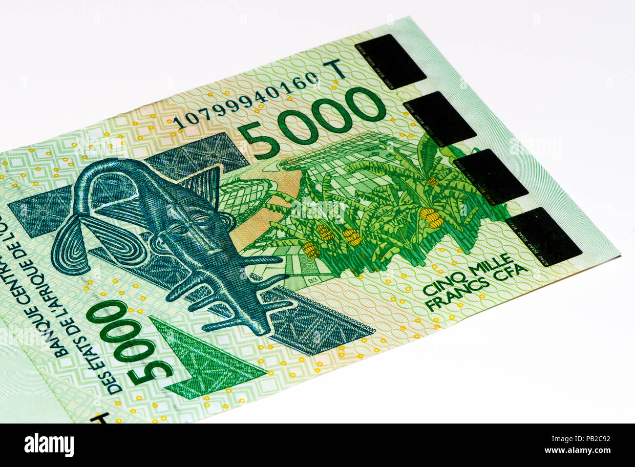 5000 Franco CFA bank nota. Franco CFA è utilizzato in 14 paesi africani. Foto Stock