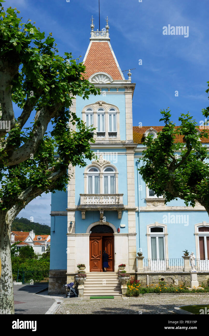 Centro de Bem Estar Infantil un vivaio e pre-scuola ad Alcobaca l edificio è stato lasciato in eredità al Comune nel 1973 Foto Stock