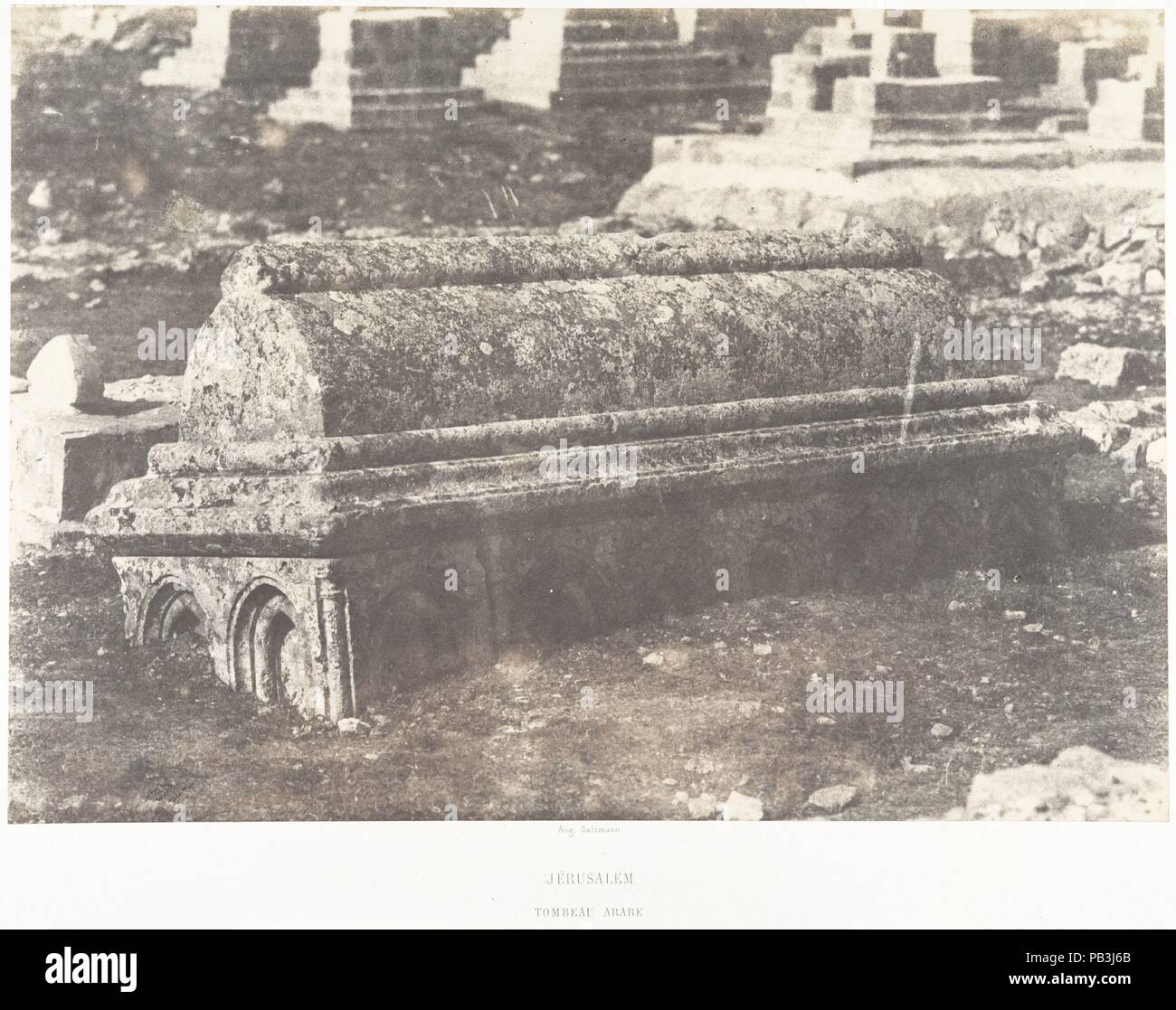 Jérusalem, Tombeau arabe. Artista: Auguste Salzmann (Francese, 1824-1872). Dimensioni: Immagine: 23,2 x 32,9 cm (9 1/8 x 12 15/16 in.). Montaggio: 44,9 x 60,4 cm (17 11/16 x 23 3/4 in.). Stampante: Imprimerie photographique de Blanquart-Évrard, à Lille (francese, attivo 1851-55). Data: 1854. Museo: Metropolitan Museum of Art di New York, Stati Uniti d'America. Foto Stock