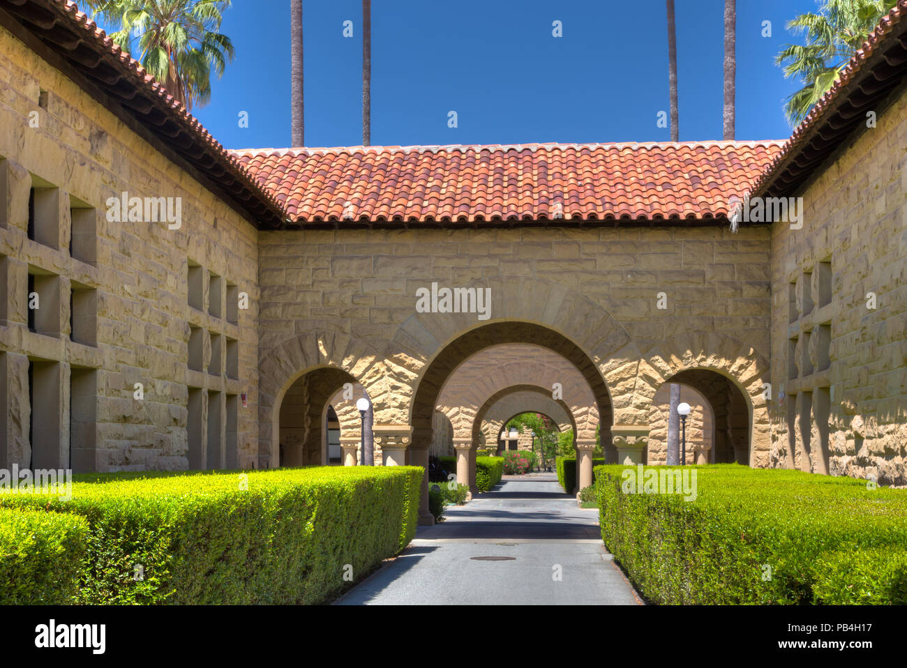 STANFORD, STATI UNITI - 6 Luglio: pareti originali presso la Stanford University. Foto Stock