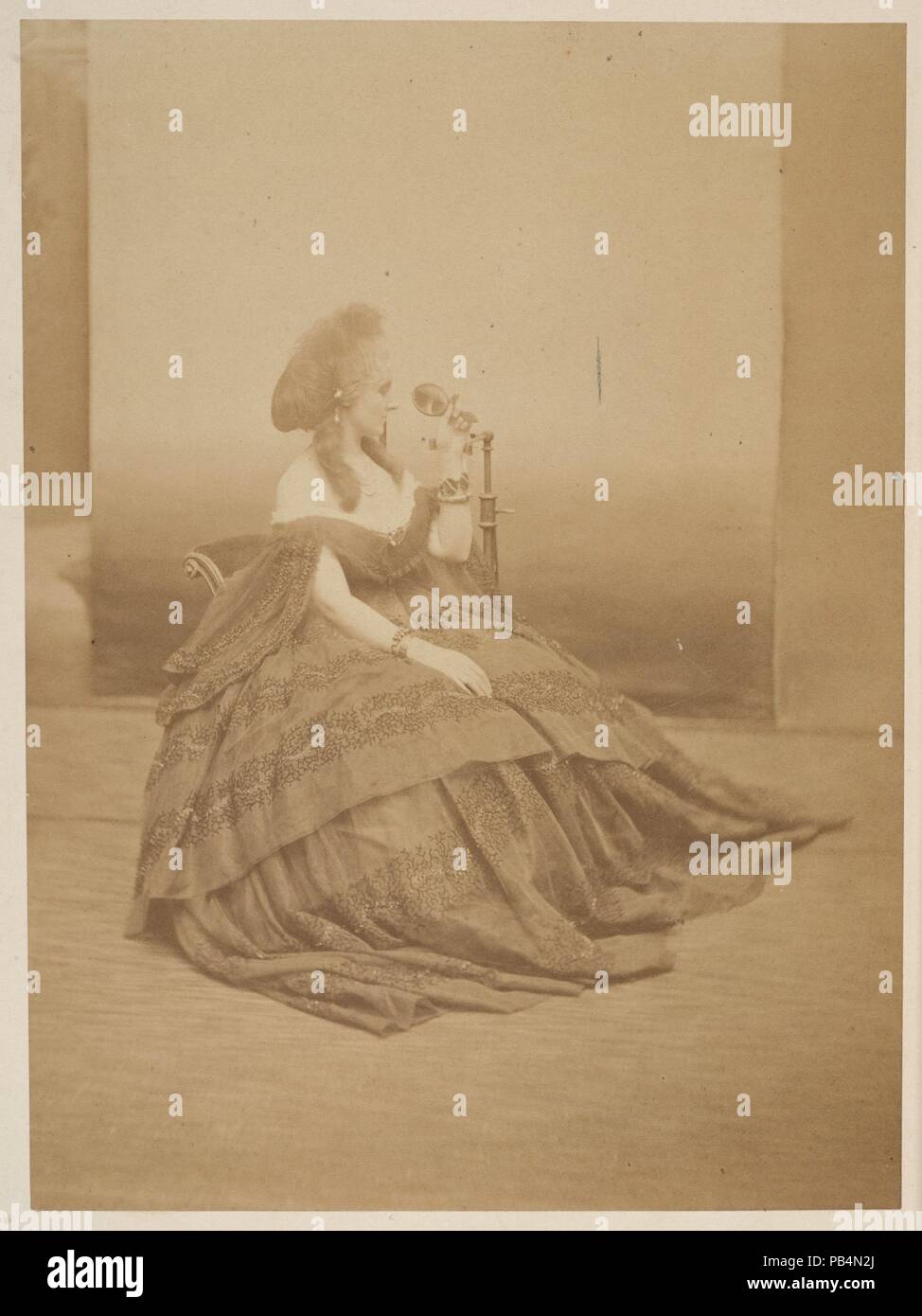 Les yeux mirés. Artista: Pierre-Louis Pierson (Francese, 1822-1913). Dimensioni: Immagine: 17,4 x 12,8 cm (6 7/8 x 5 1/16 in.). Montaggio: 23,5 x 20,6 cm (9 1/4 x 8 1/8 in.). Data: 1860s. Museo: Metropolitan Museum of Art di New York, Stati Uniti d'America. Foto Stock