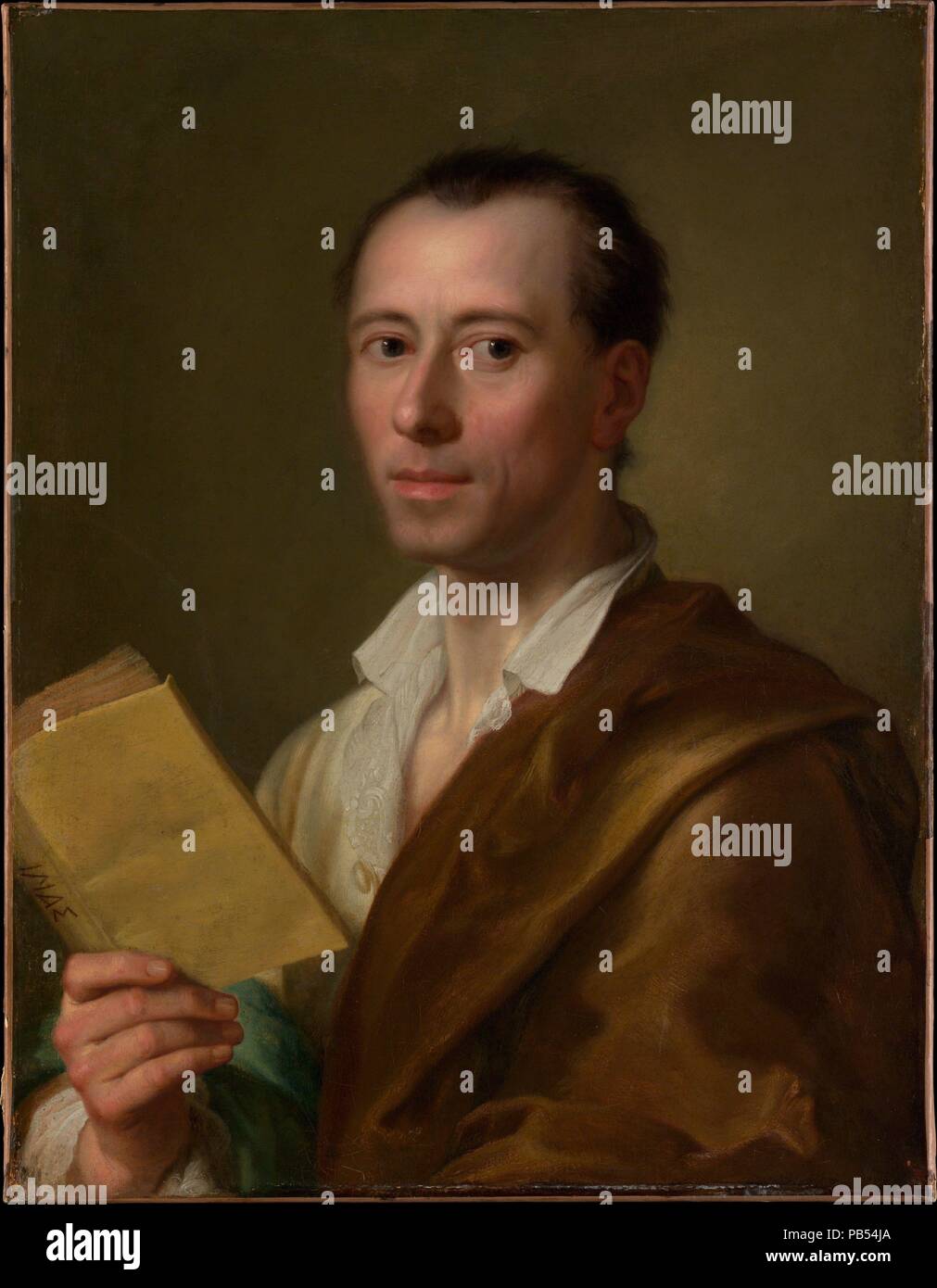 Johann Joachim Winckelmann (1717-1768). Artista: Anton Raphael Mengs (tedesco, Ústi nad Labem (Aussig) 1728-1779 Roma). Dimensioni: 25 x 19 3/8 in. (63,5 x 49,2 cm). Data: ca. 1777. Uno dei più influenti scrittori di arte e archeologia--il suo <i>Storia dell Arte Antica</i> è stato pubblicato in tedesco nel 1764--Johann Joachim Winckelmann era anche un caro amico e ammiratore di Mengs. Entrambi sono stati importanti esponenti della nascente movimento neoclassico a Roma. In questo idealizzato ritratto postumo Winckelmann è rappresentato con una edizione greca di Omero è <i>Iliade</i>. Museo: Metropolitan Museum of Art, N Foto Stock