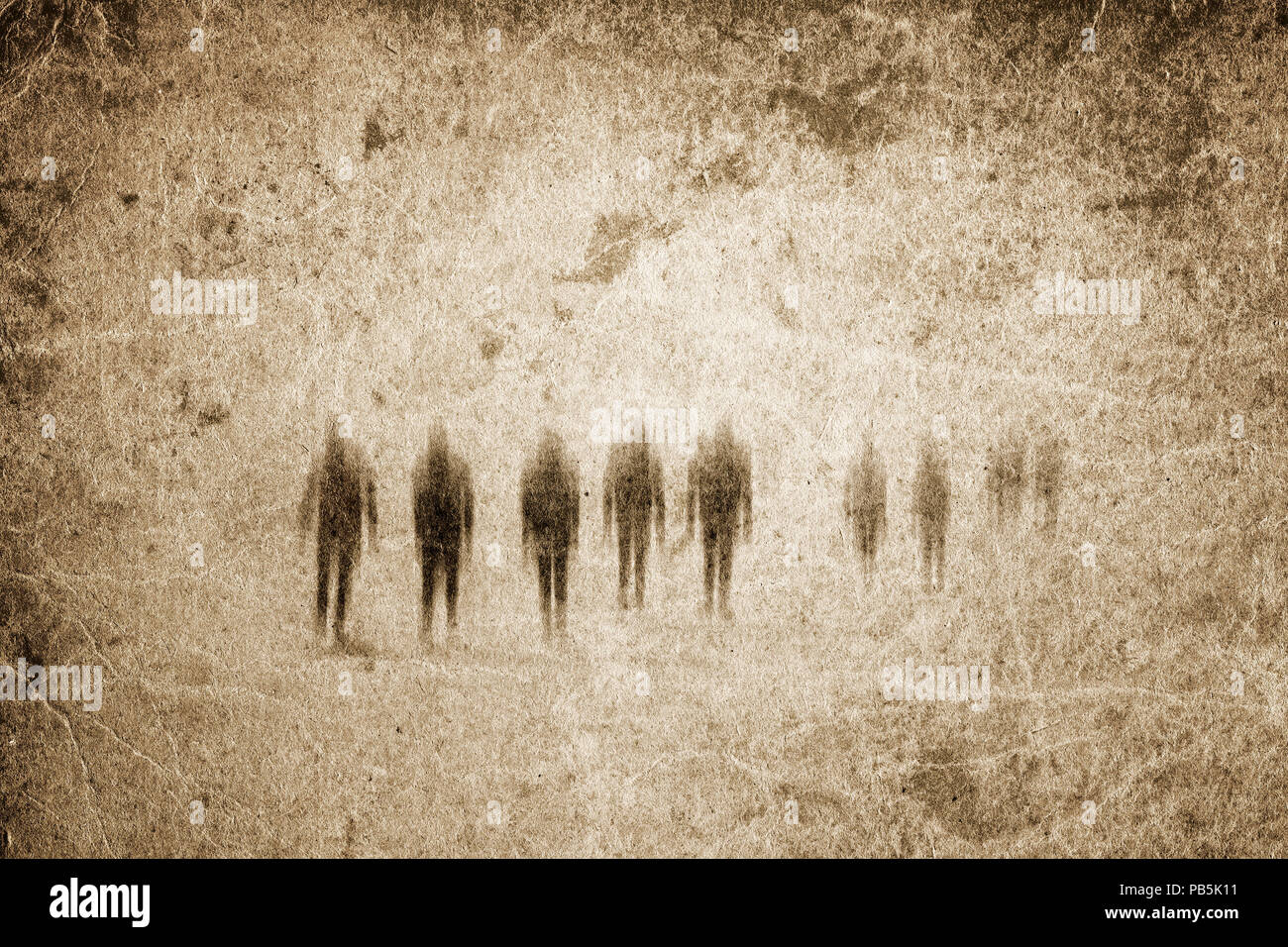 Molto vecchio grunge sfondo della carta con gli zombie o fantasmi. Buona per la festa di Halloween. Foto Stock