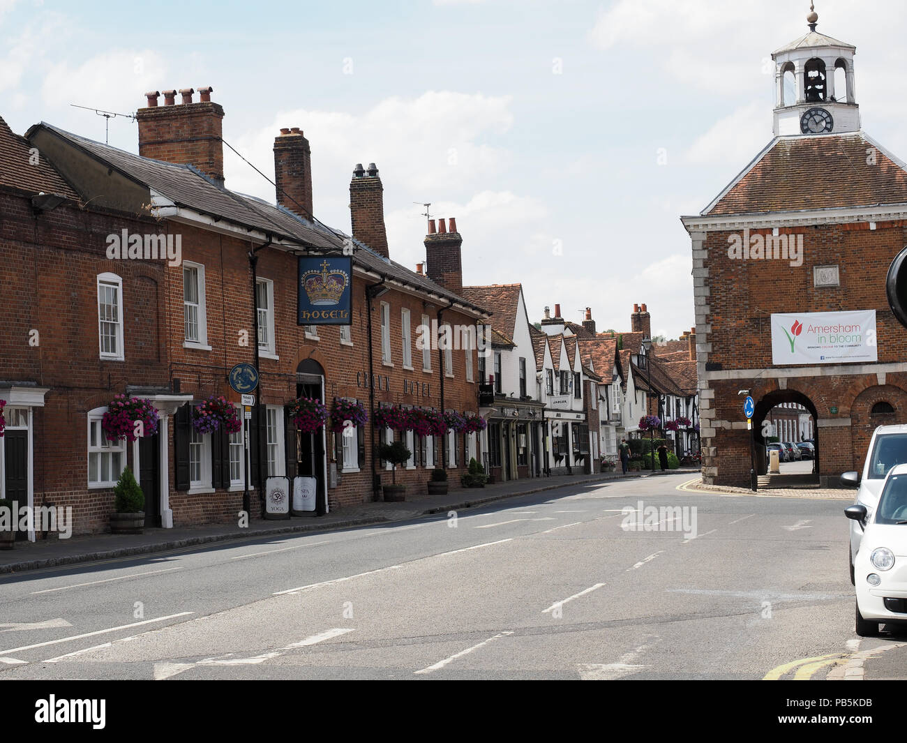 Vista della High Street in Old Amersham Città nel Buckinghamshire. Foto Stock