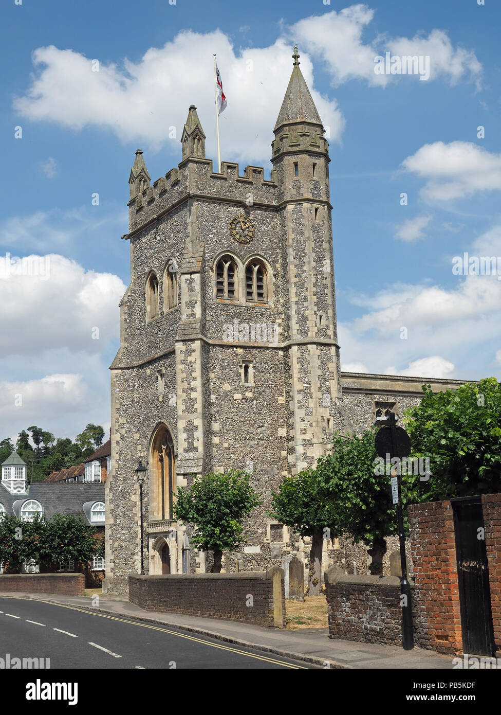 Vista della chiesa di Santa Maria in Old Amersham Città nel Buckinghamshire. Foto Stock