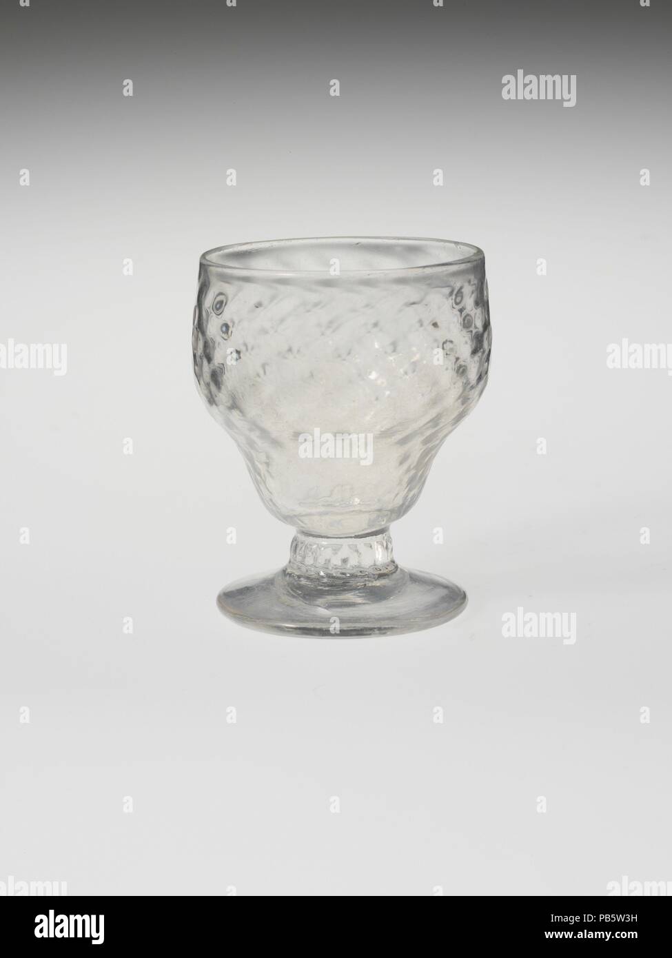 Saltcellar. Cultura: il Giappone. Dimensioni: H. 3. (7.6 cm). Data: 1780-1825. Museo: Metropolitan Museum of Art di New York, Stati Uniti d'America. Foto Stock