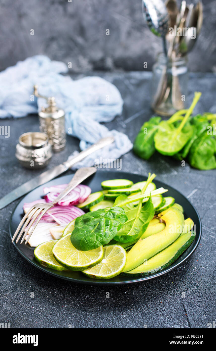 La dieta alimentare, avokado con spinaci, cibo verde Foto Stock