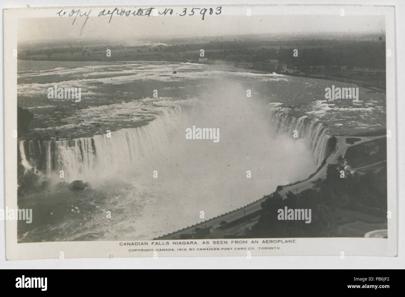 1099 Niagara Falls dall'aria (HS85-10-35903) originale Foto Stock