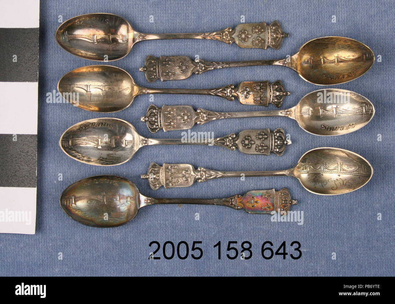 1309 set di sette argento Eads Bridge demitasse di Souvenir cucchiai Foto Stock