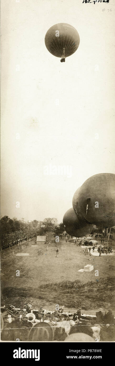 769 mongolfiera "Pommern" lanciando al 1907 James Gordon Bennett International Balloon gara di Forest Park, 21 ottobre 1907. Il "Pommern" ha vinto la gara e impostare un nuovo American record di distanza Foto Stock