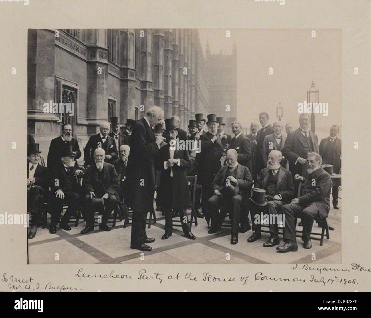 Probabilmente da Roland Parker Pietra, per Sir (Giovanni) Benjamin Pietra, platinum print, 17 Luglio 1908 973 Pranzo di festa alla House of Commons Foto Stock